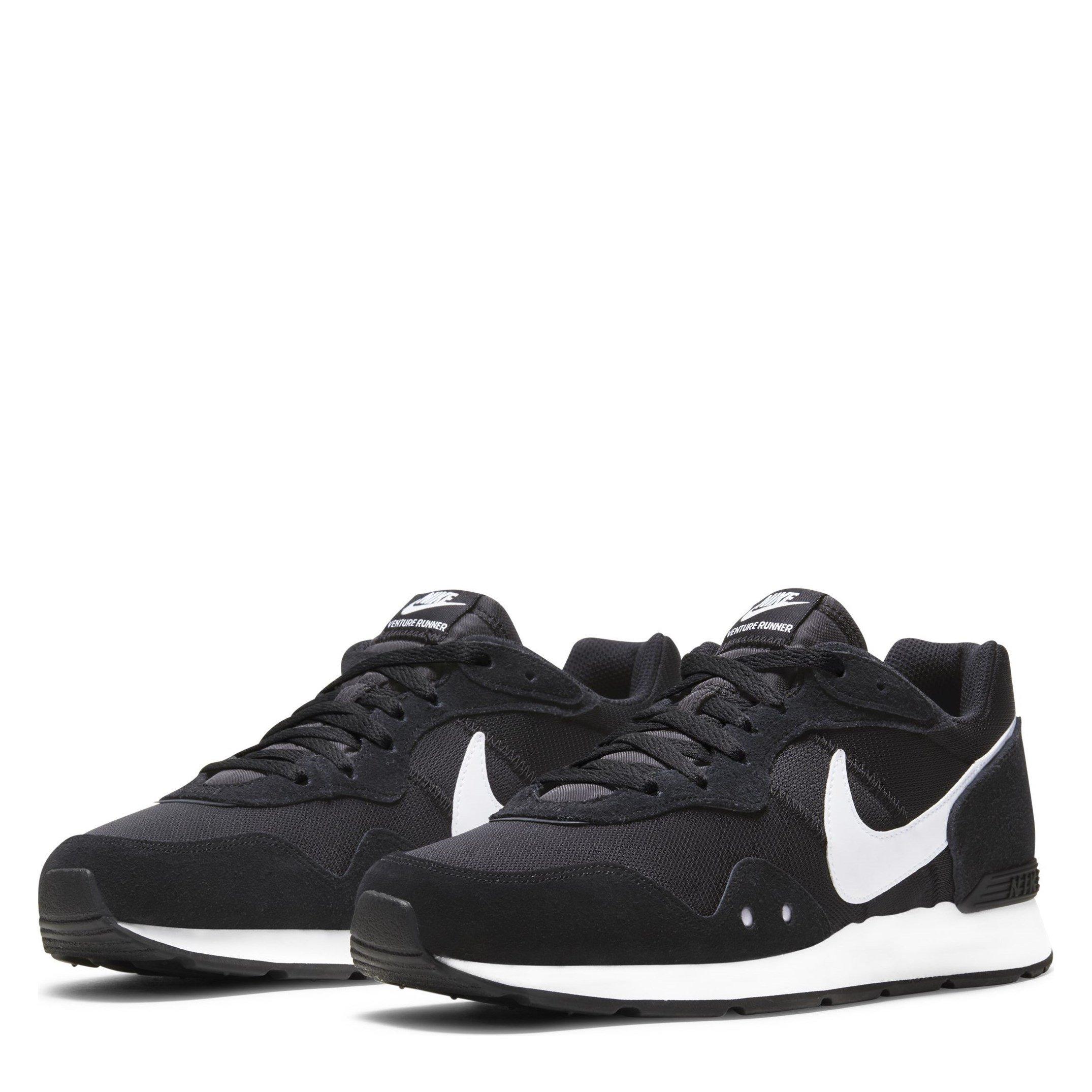 Nike Venture Runner Trainers Mens