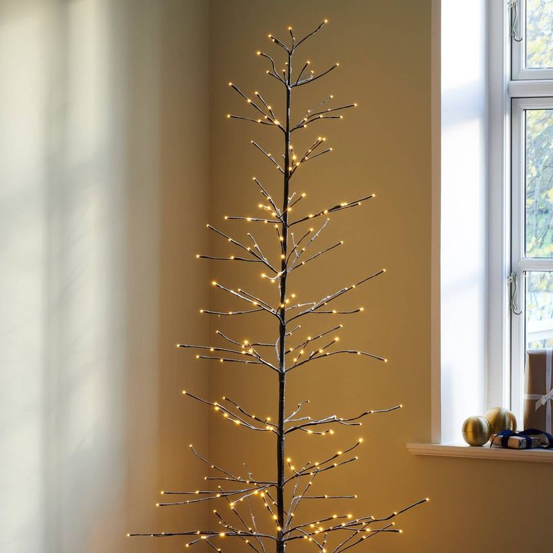 Sirius Isaac Kerstboom - H 210 cm - D 60 cm - bruin/sneeuweffect - 348 LED lichtjes - Indoor en outdoor