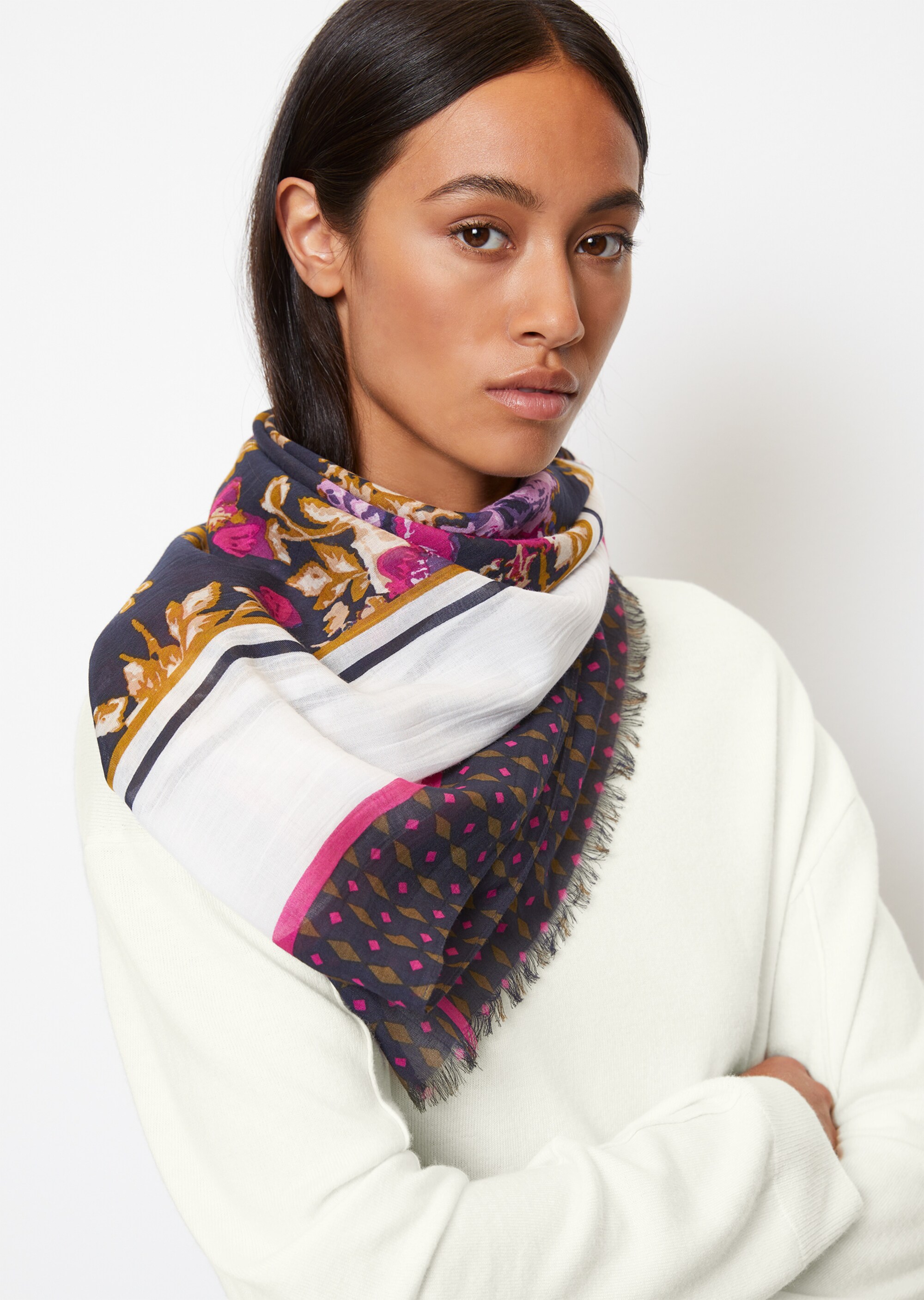 Schal mit Allover-Printmit Tencel™Modal