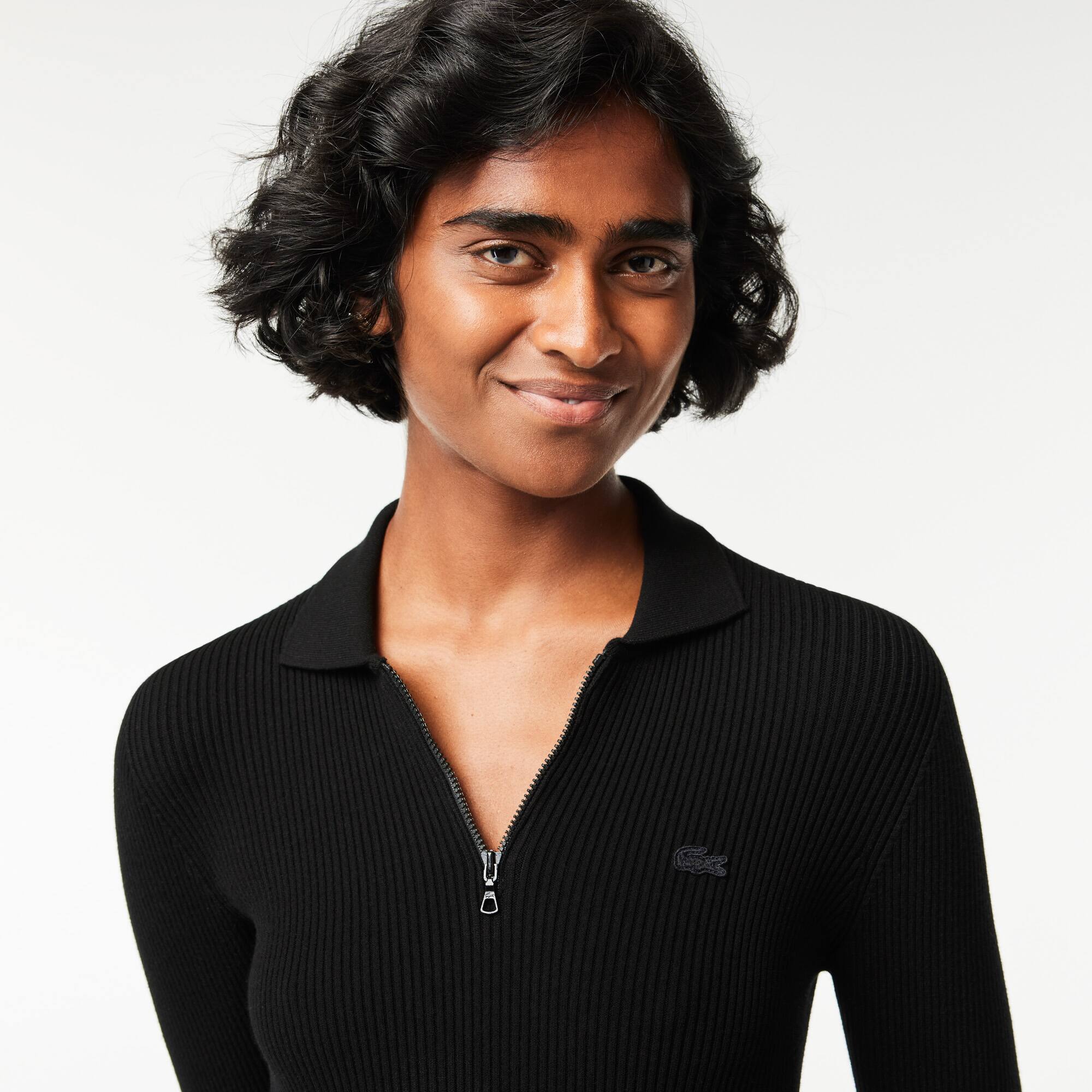 Geripptes langes Polokleid aus nahtloser Strickware Kleider & Röcke - Schwarz - Lacoste - Damen