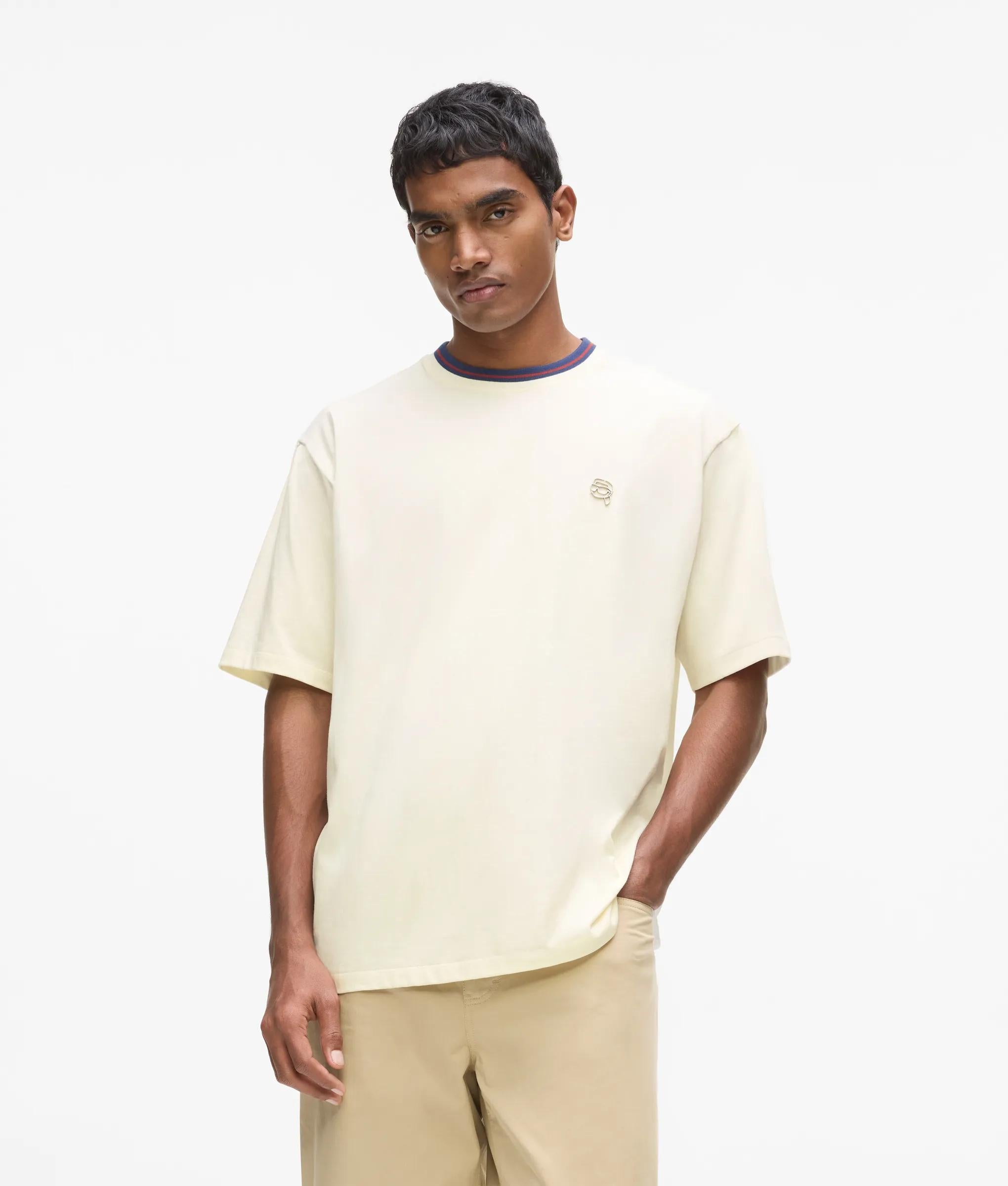 Ikon t-shirt met gestreepte hals