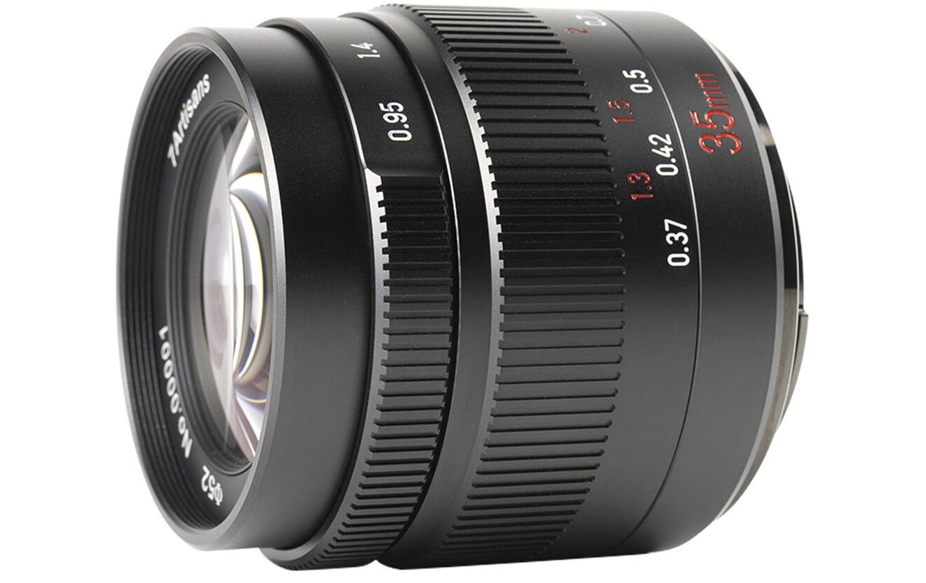 Festbrennweite 35mm F/0.95 – MFT<br>Festbrennweite mit überragender Blendenleistung
