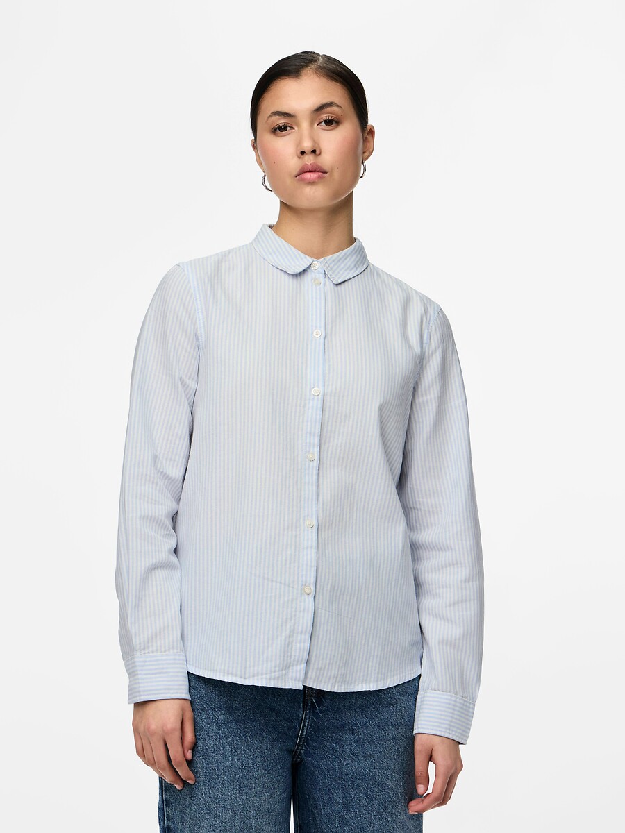 PEÇAS<br>Blusa com listras finas