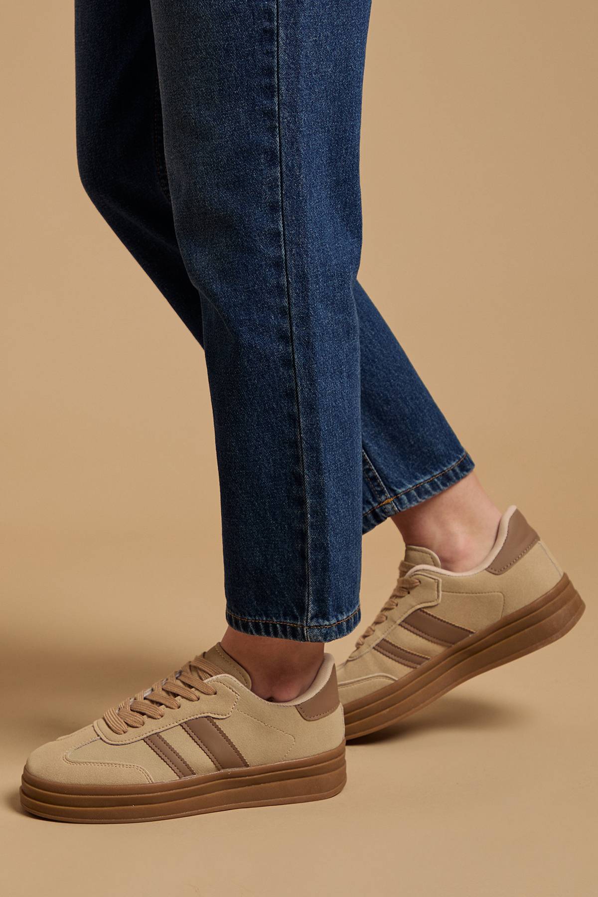 Oasis Baskets Plateforme à Lacets Isla en Synthétique