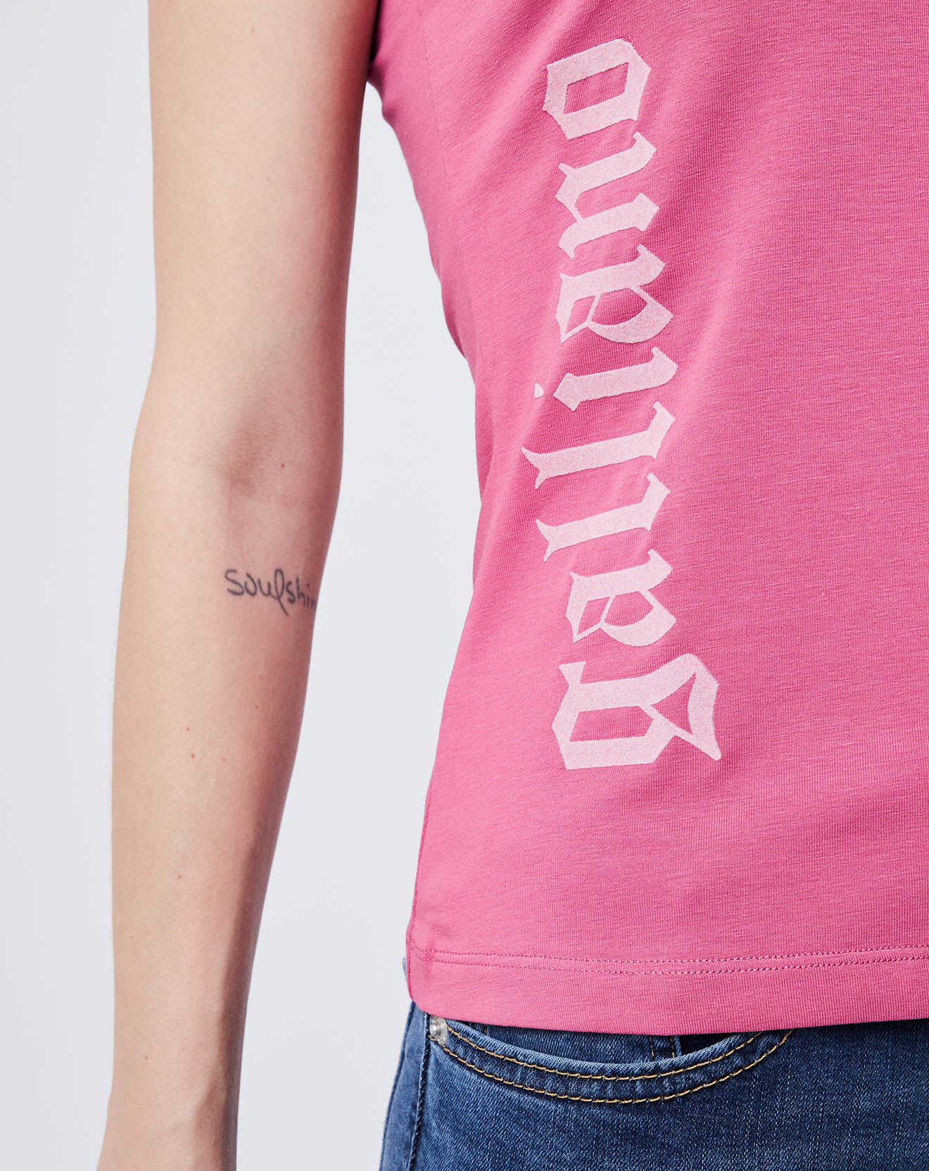 John Galliano T-Shirt col V mauve