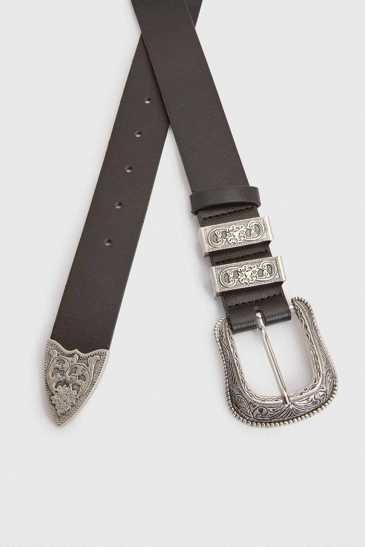 boohoo Oversize Ceinture de Style Boyfriend avec Boucle Western en Argent