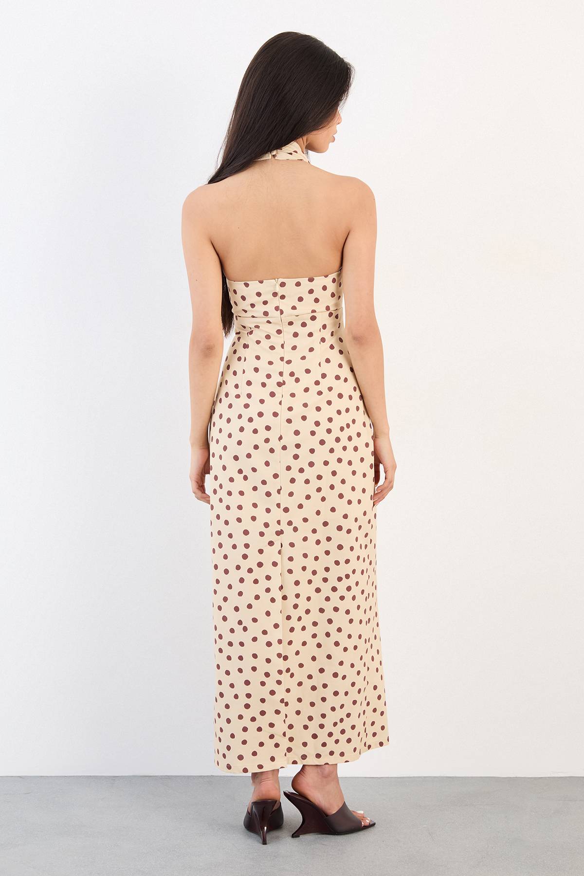 Warehouse Robe Midi À Pois Avec Col Licou