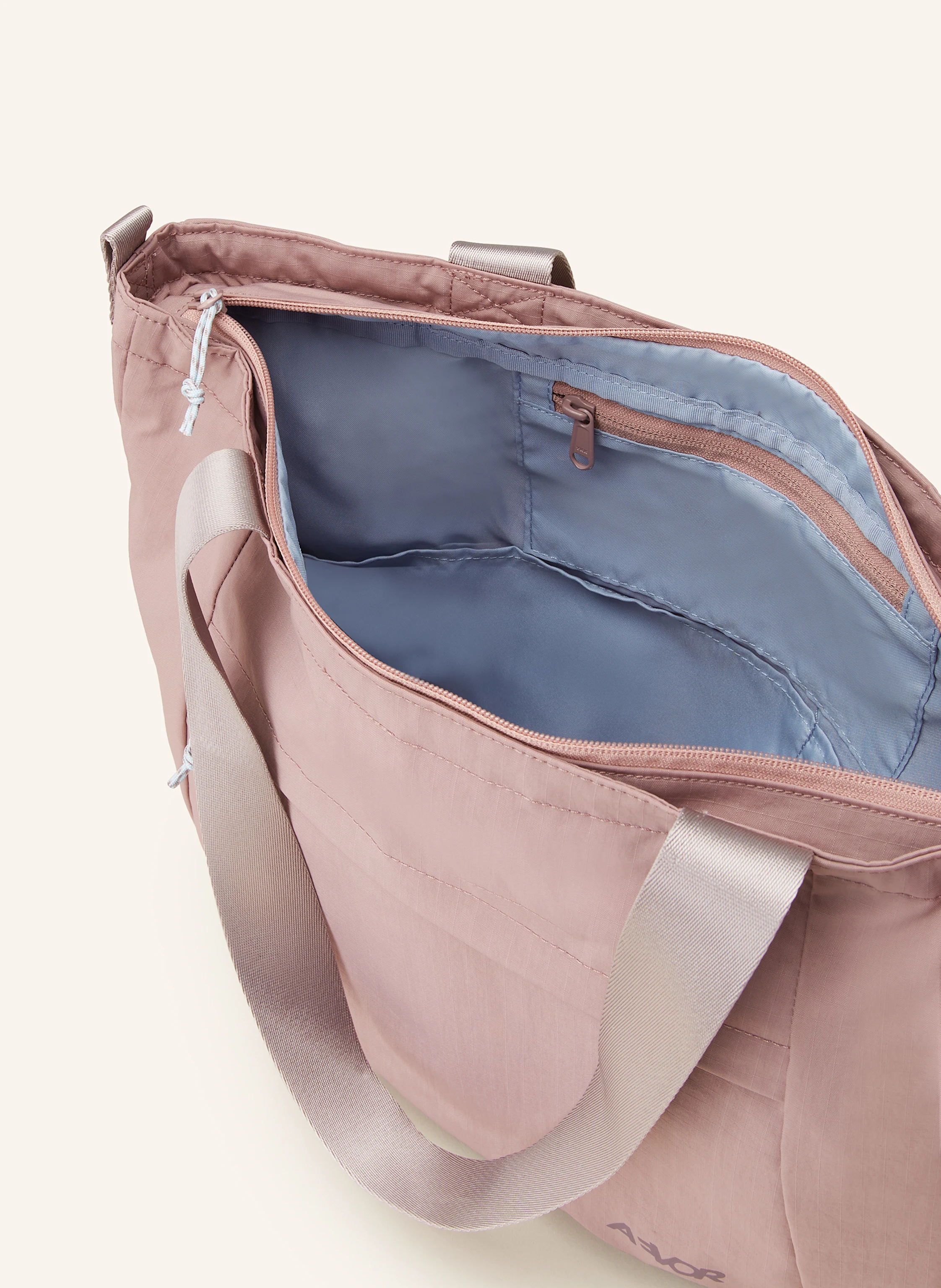 AEVOR Shopper