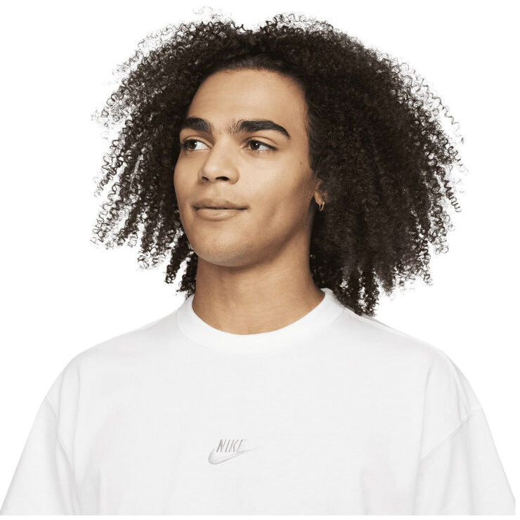Nike sportswear premium essentials t-shirt White/white