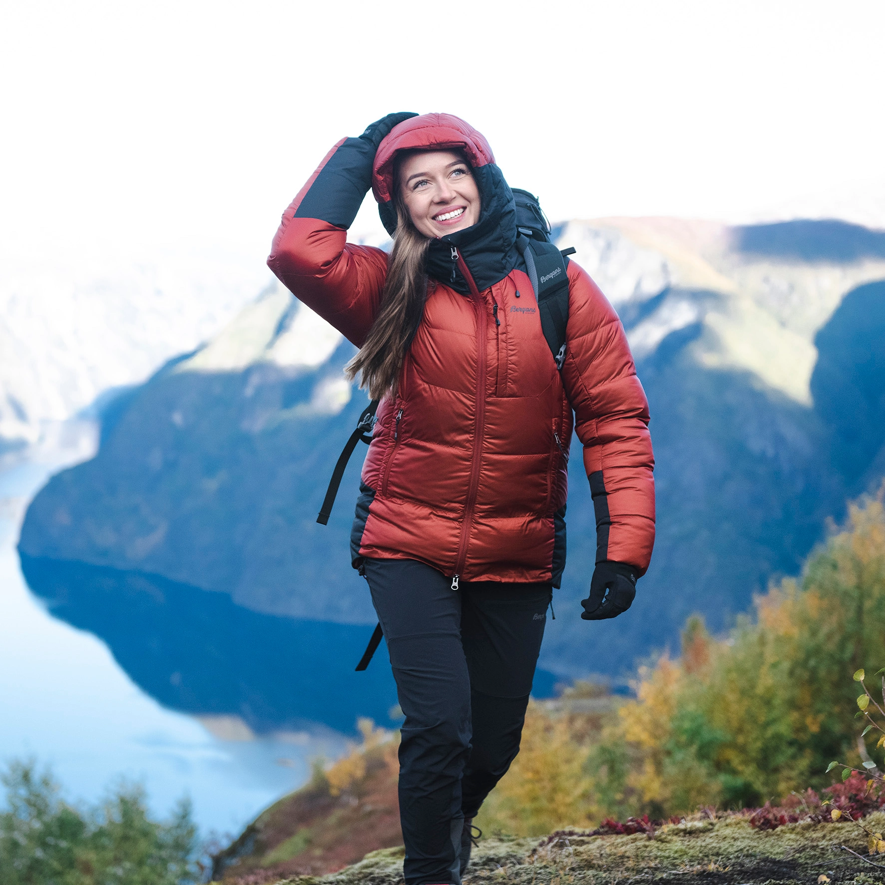 Magma Warm Down Jacket w/Hood Women Chianti Red / Black