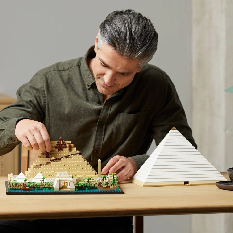 LEGO Architecture - Den store pyramide i Giza (21058)