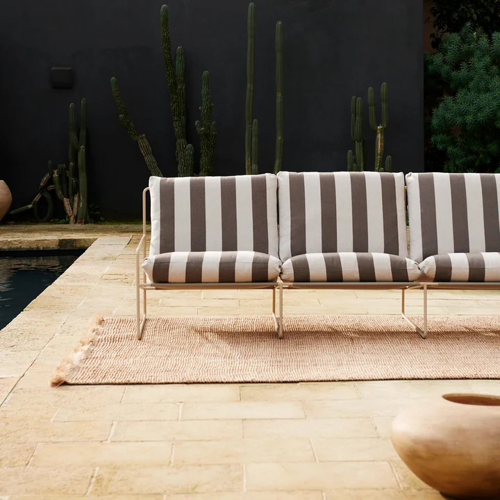 Ferm Living - Desert Dolce Outdoor 2-Sitzer Sofa - schwarz / dark sand