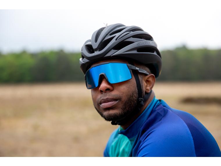 Giro Syntax MIPS Racefiets Helm