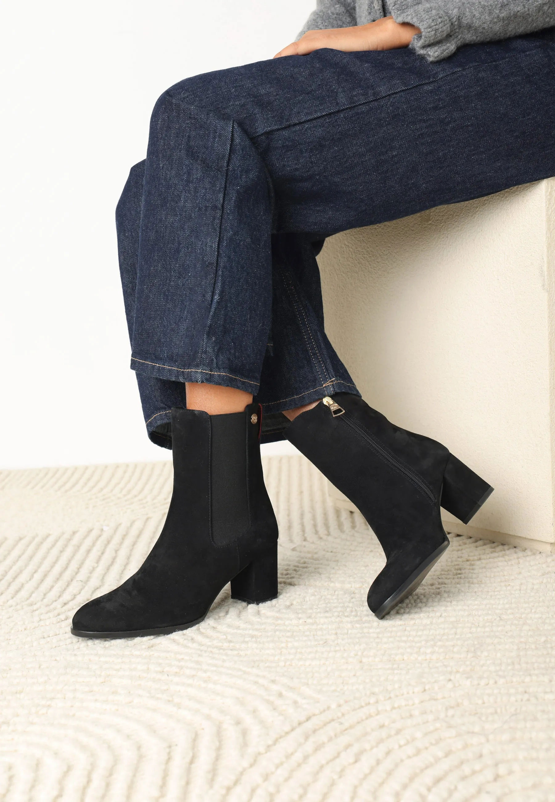 FARAH CHELSEA Ankle boot suede Black