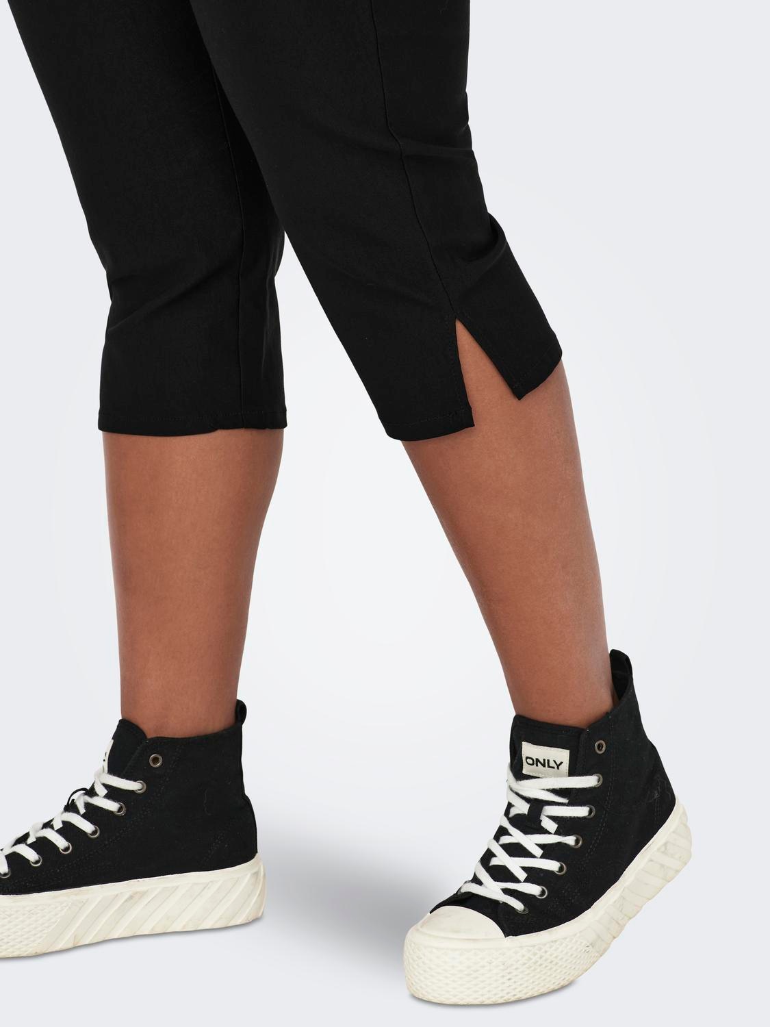 ONLY CARMAKOMA Caprihose »CARLILA HW KNICKERS PNT«  Sommerhose