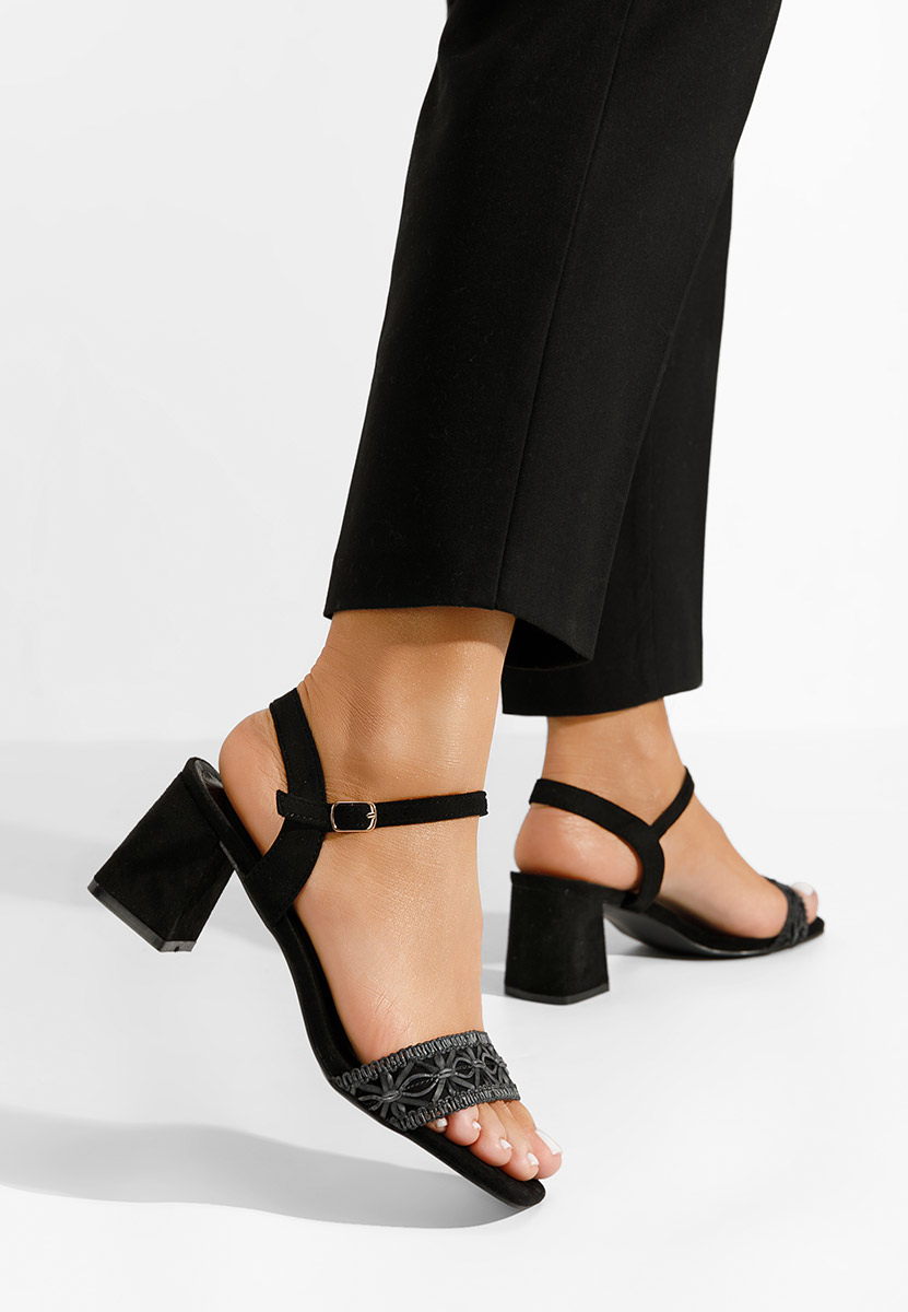 Sandales à talon épais noires Cornelia