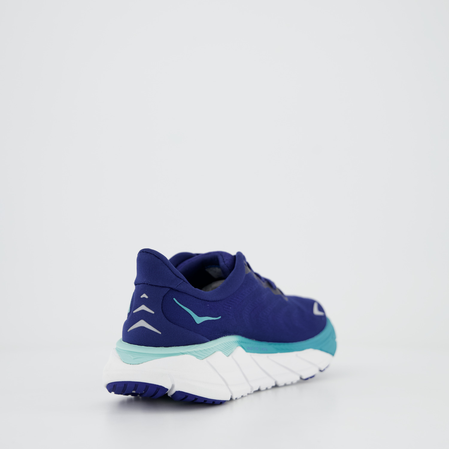 Hoka One One Arahi 6
