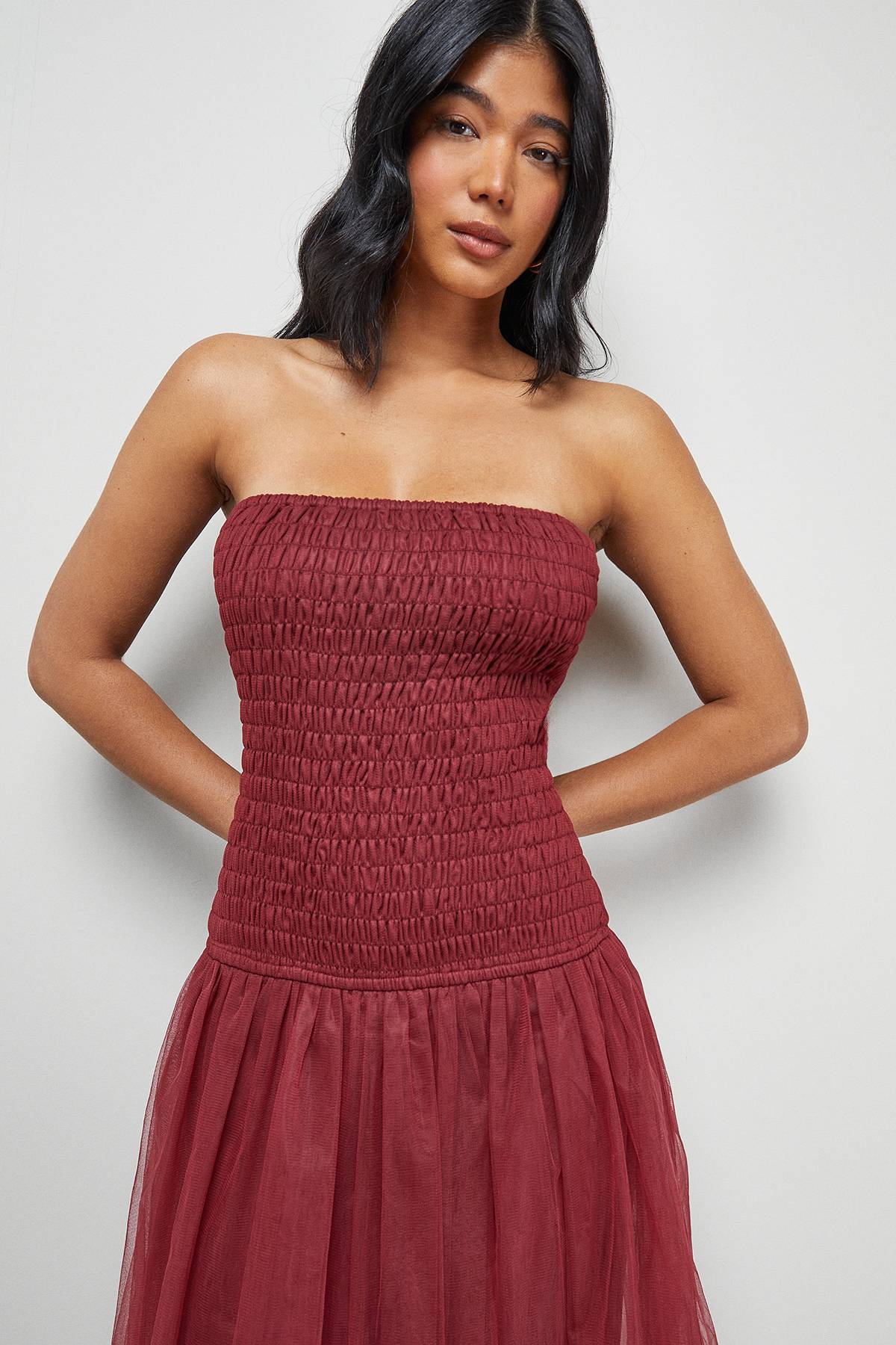 Warehouse Robe Maxi en Tulle à Bandeau Froncé