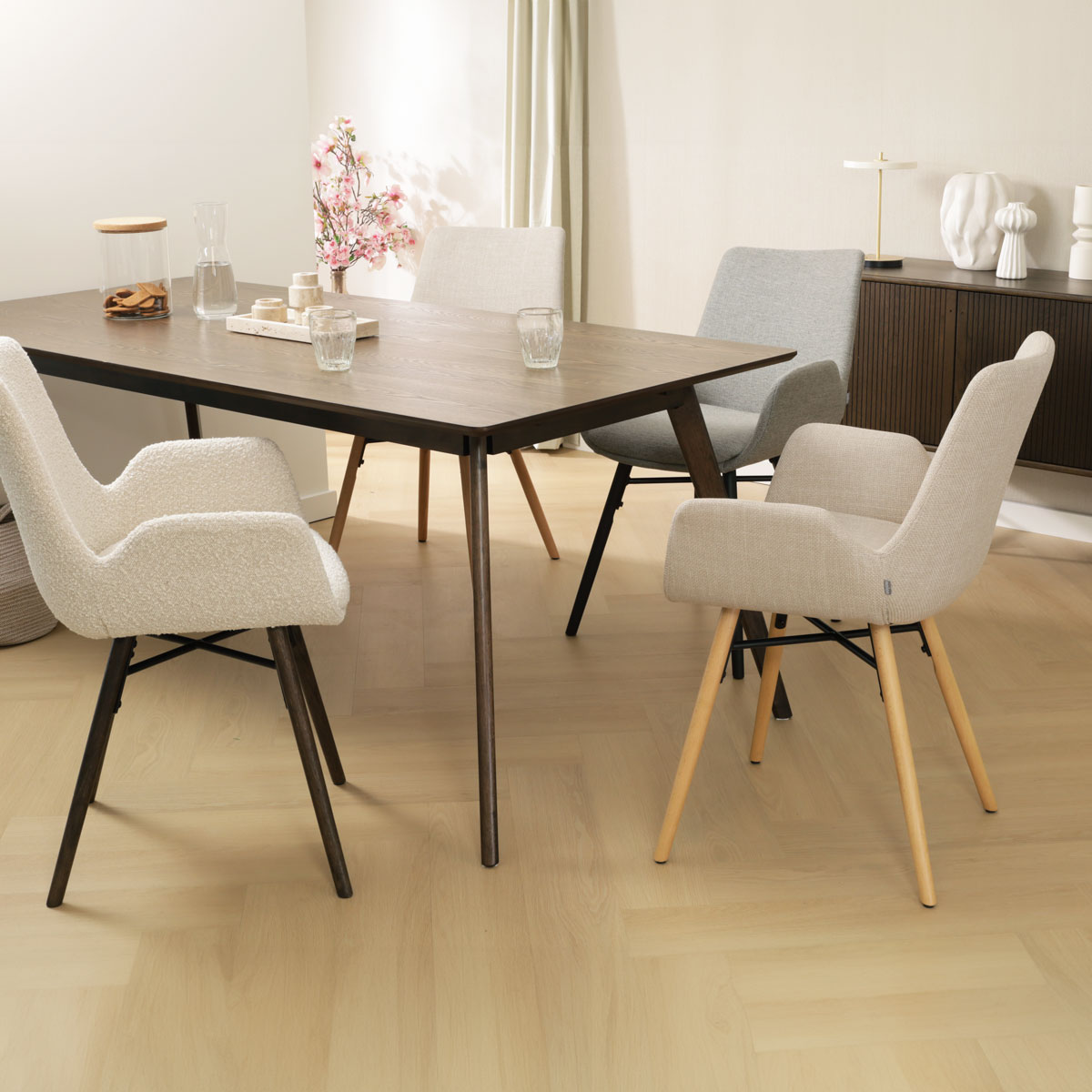 Eetkamerstoel Nena-Eef beige - naturel onderstel