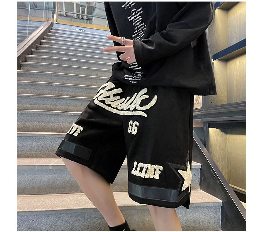 Whyessa - Losse shorts met geborduurde letters
