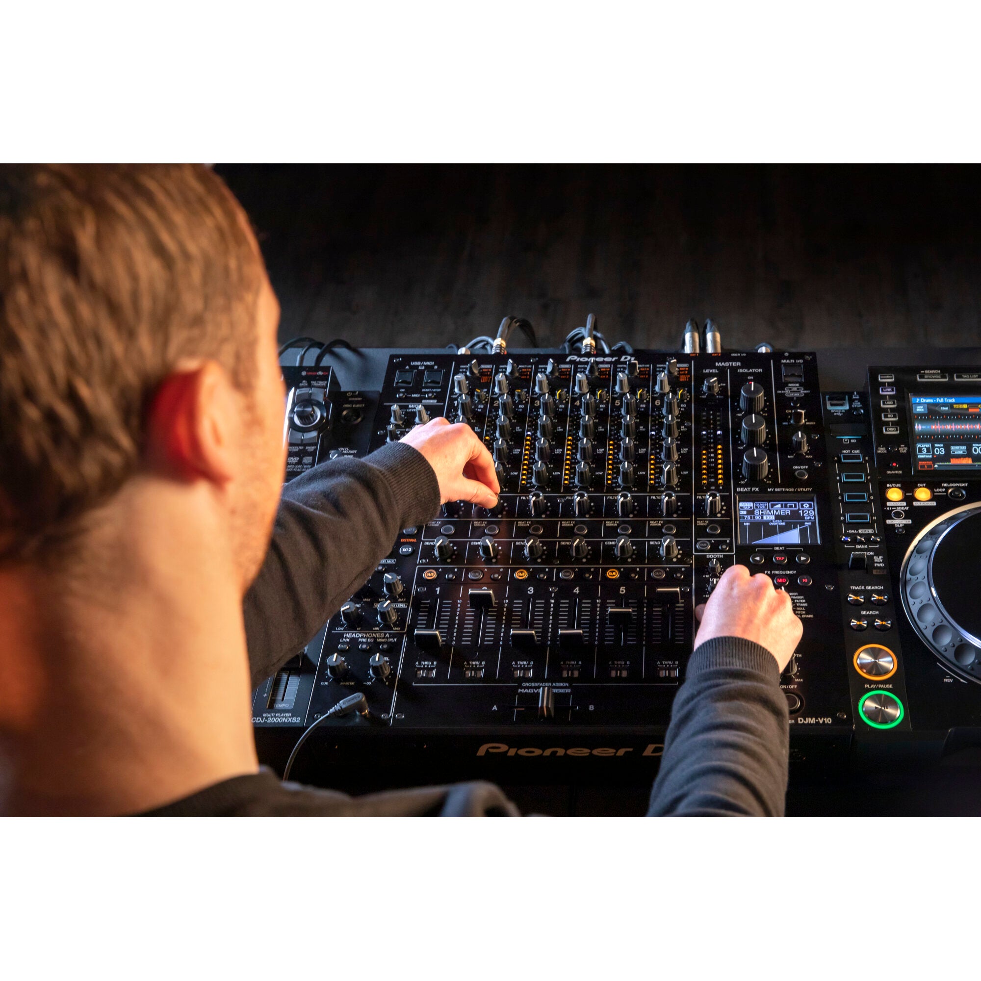 Pioneer DJ DJM-V10 6-kanaals DJ-mixer