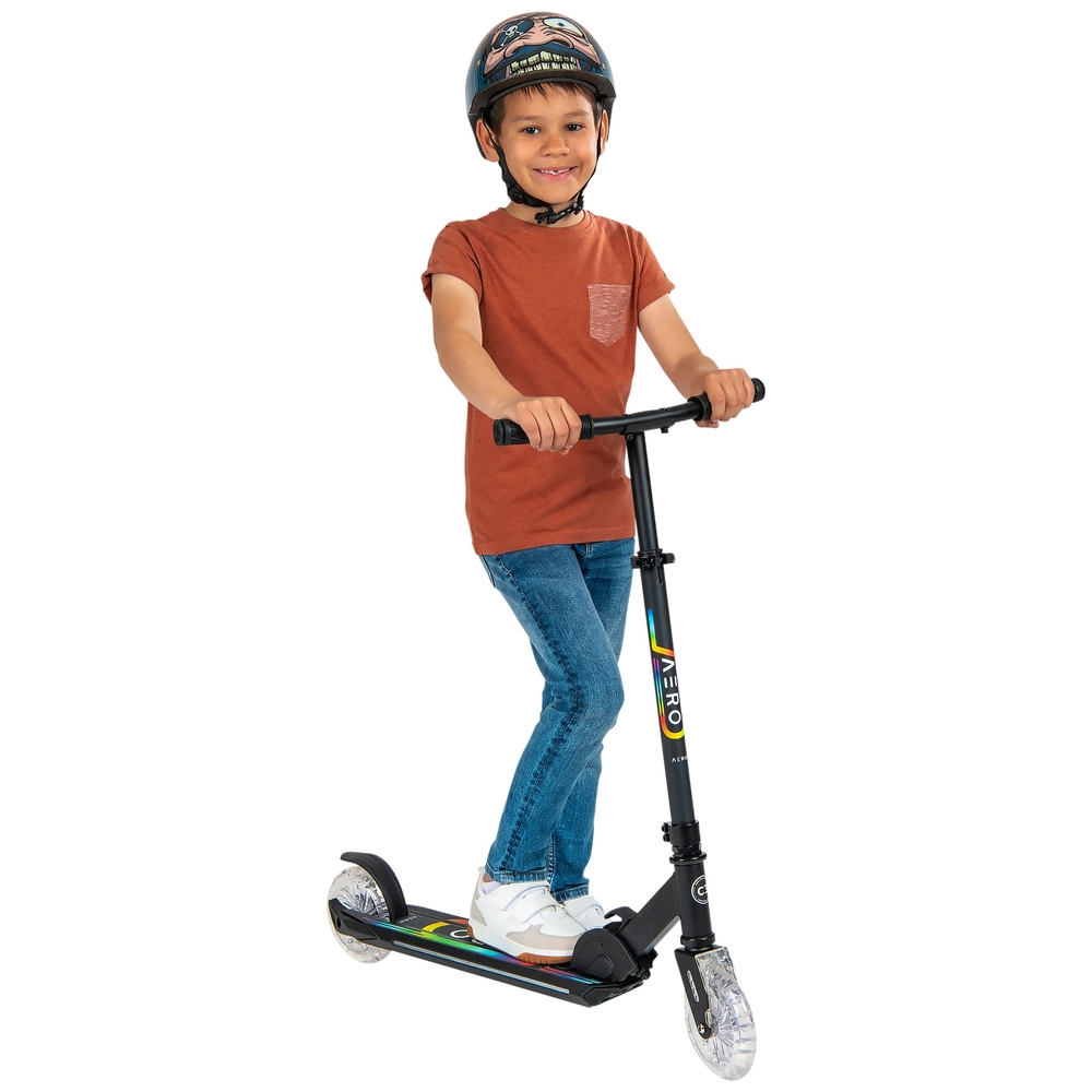 Aero C3 Scooter mit dynamischer RGB-Beleuchtung