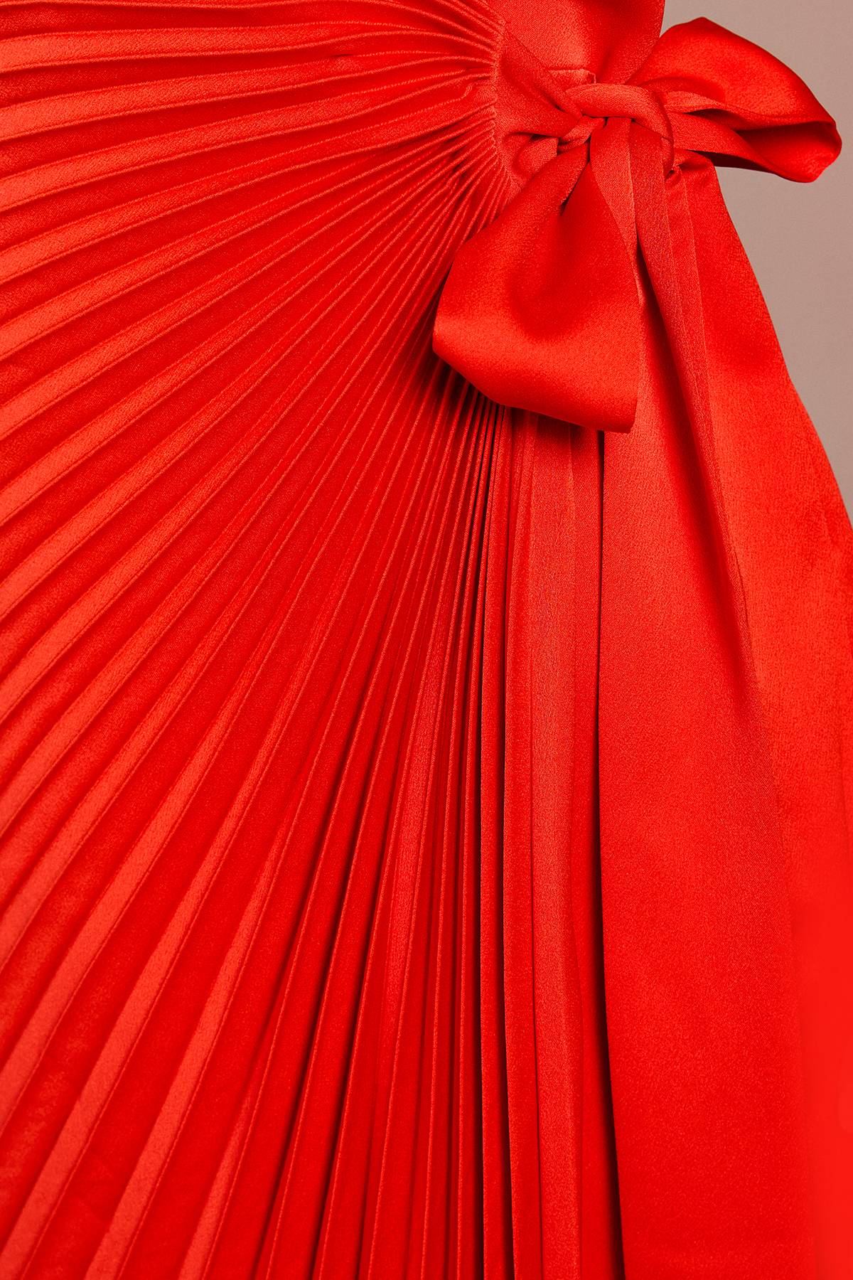 Coast Robe Portefeuille Plissée en Satin