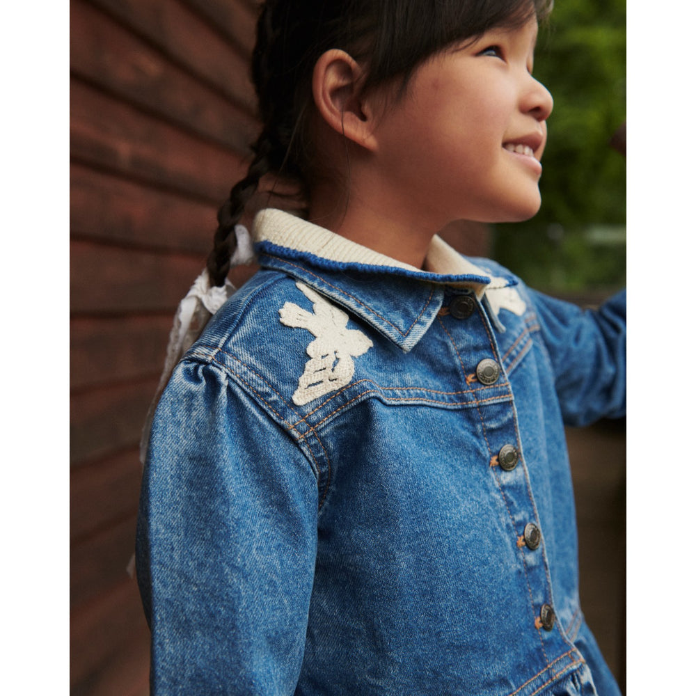 Køb COPENHAGEN COLORS Indigo Blue Washed Denim Flæse Jakke W. Crochet Doves