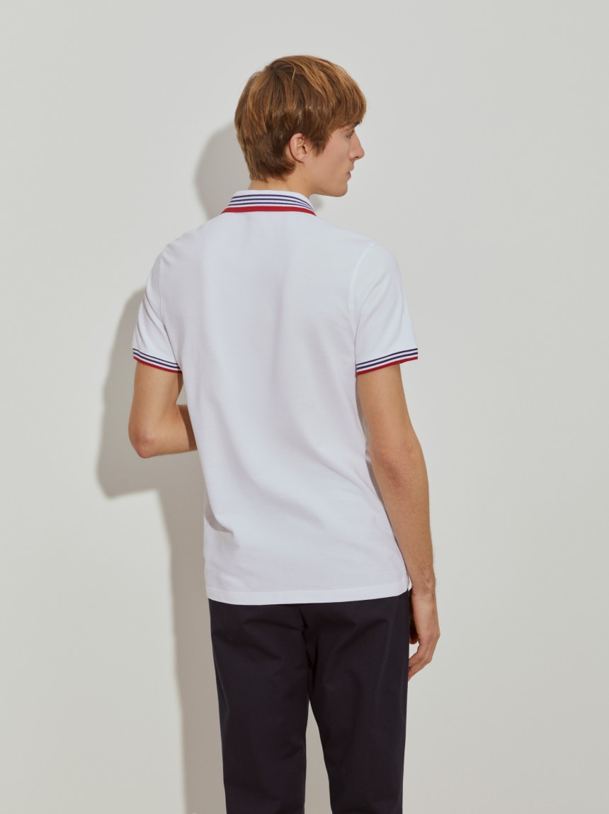 Polo piqué slim fit com riscas