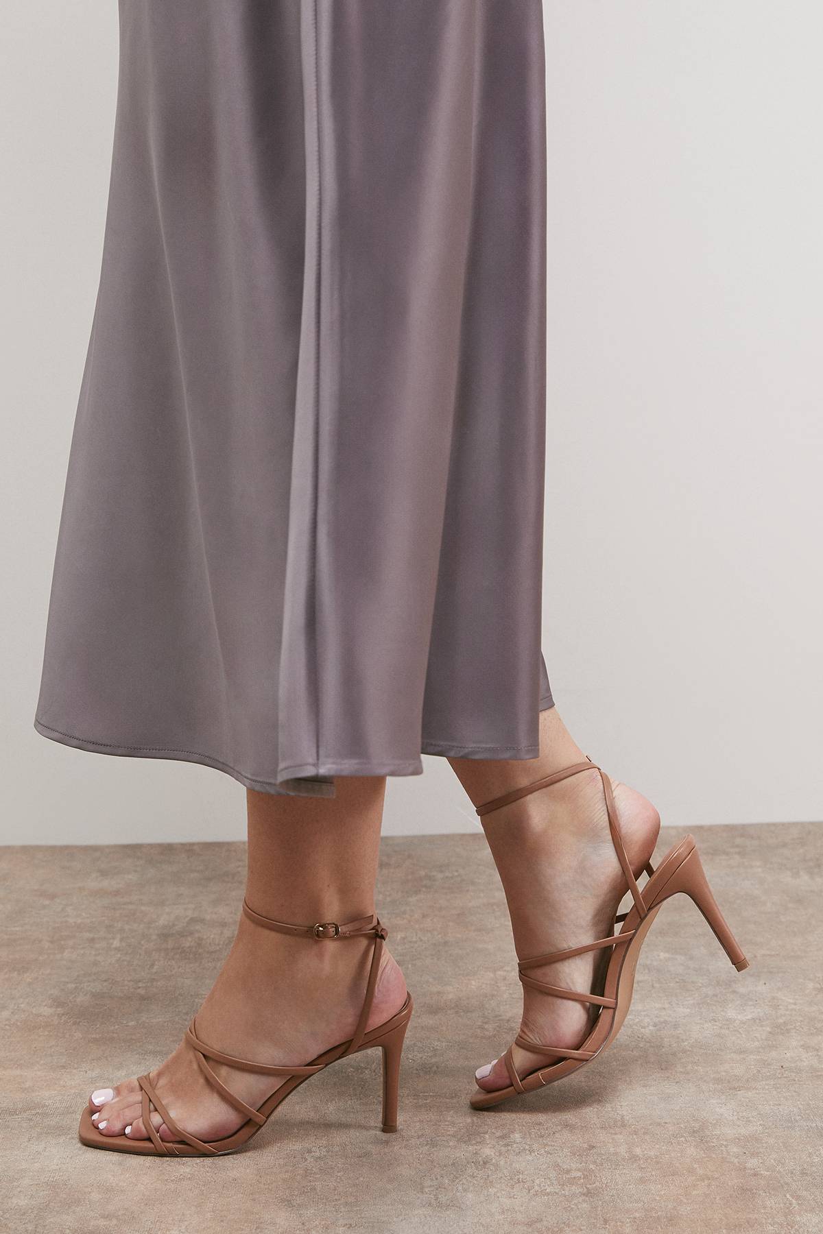 Oasis Sandales à Talons Aiguilles Hauts Dyani en synthétiquecuir Multi-Sangles