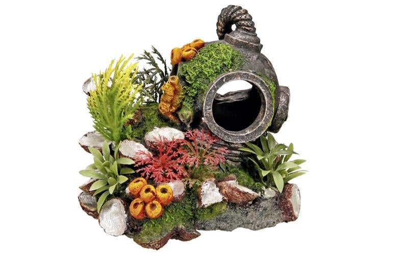 Aqua Ornaments Helm mit Pflanzen 13.5 x 11 x 12 cmUrige Figur eines zerfallenen Taucherhelmes