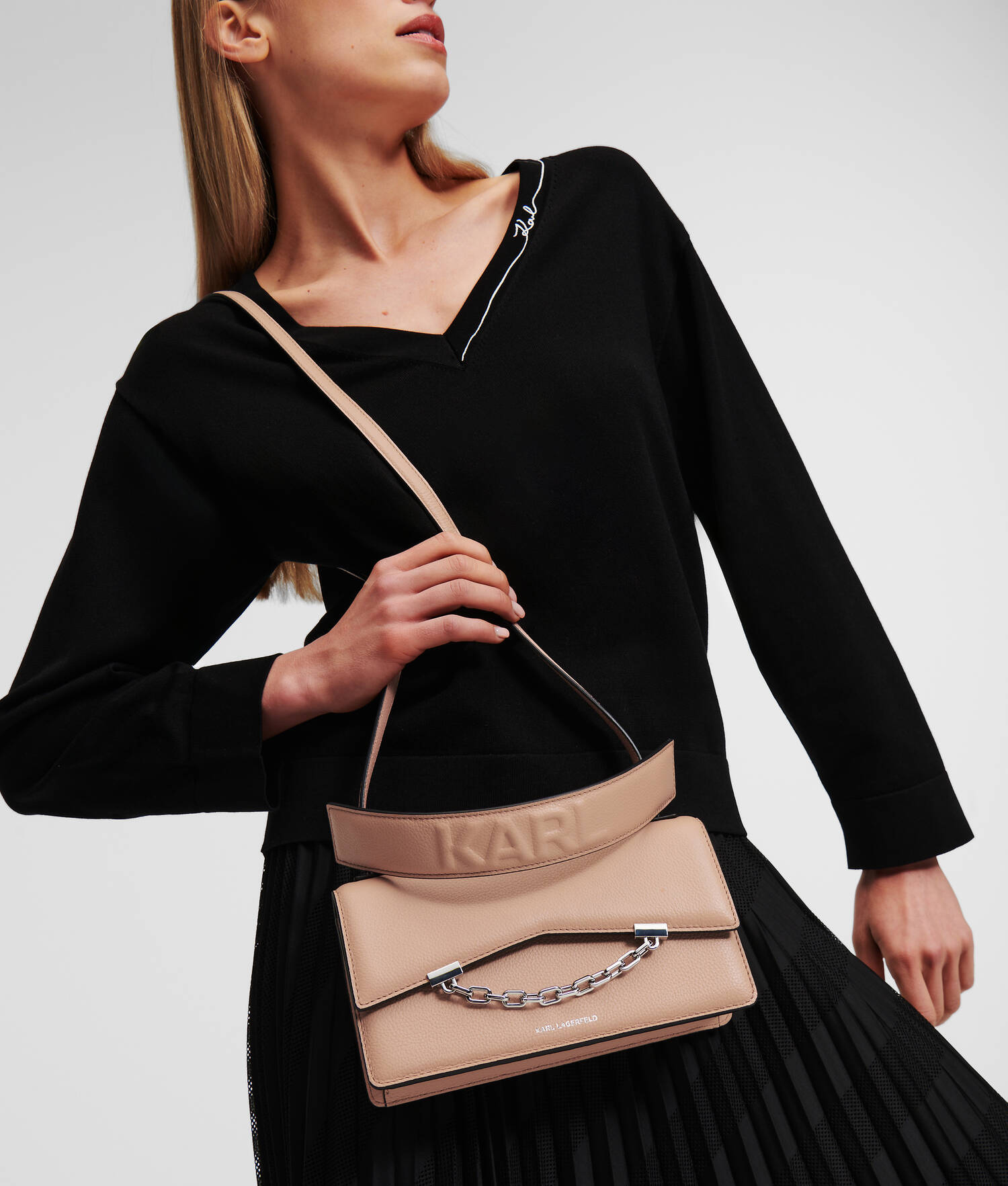 SAC BANDOULIÈRE EN CUIR GRAINÉ K/SEVEN