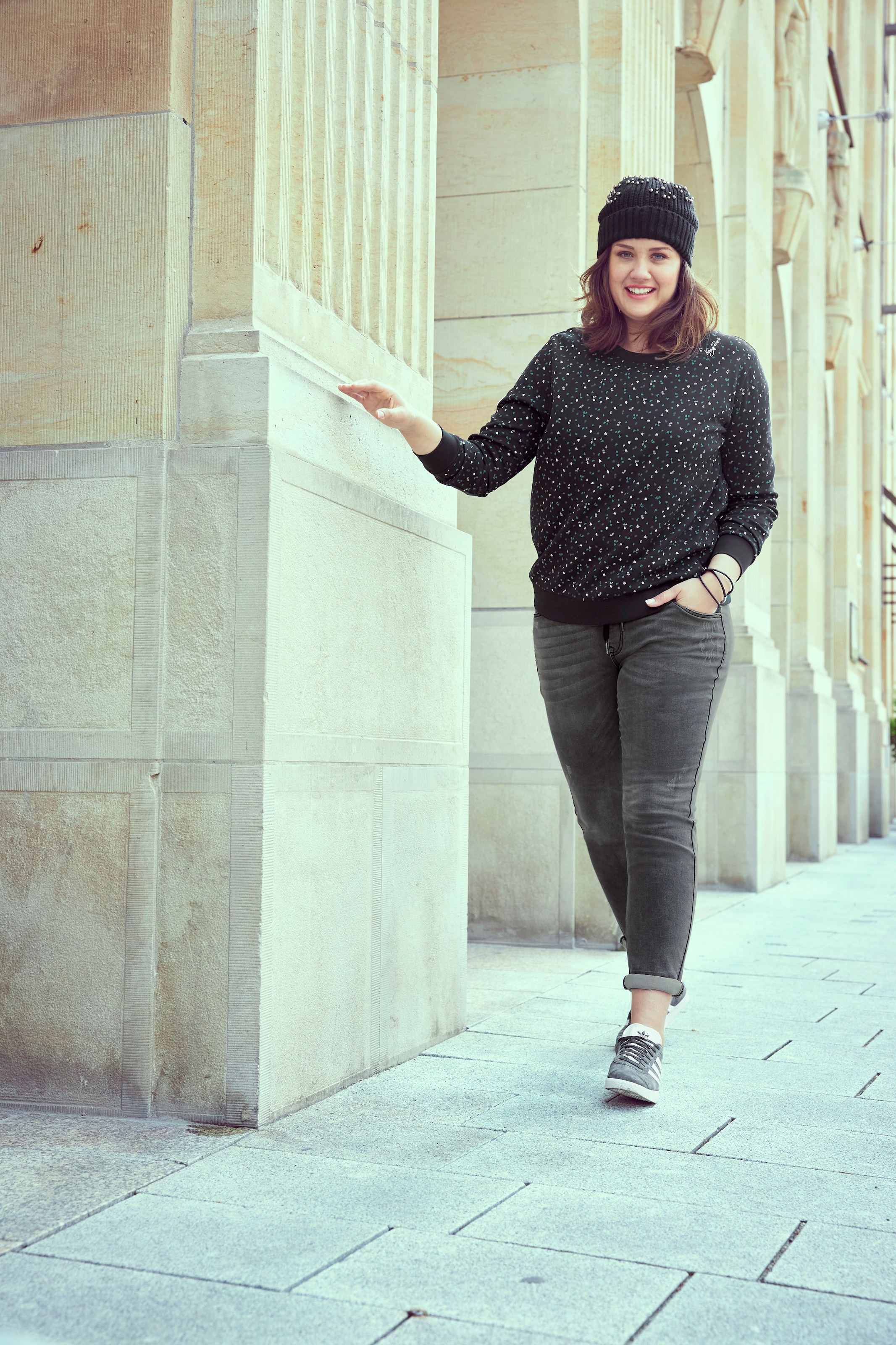 KangaROOS Jogg Pants , entspannte Passform,  weite Beinform