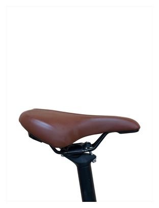 Produit reconditionné . Cube Touring Hybrid One 625 Shimano 2024 . Vélo  électrique . Cube . très bon état