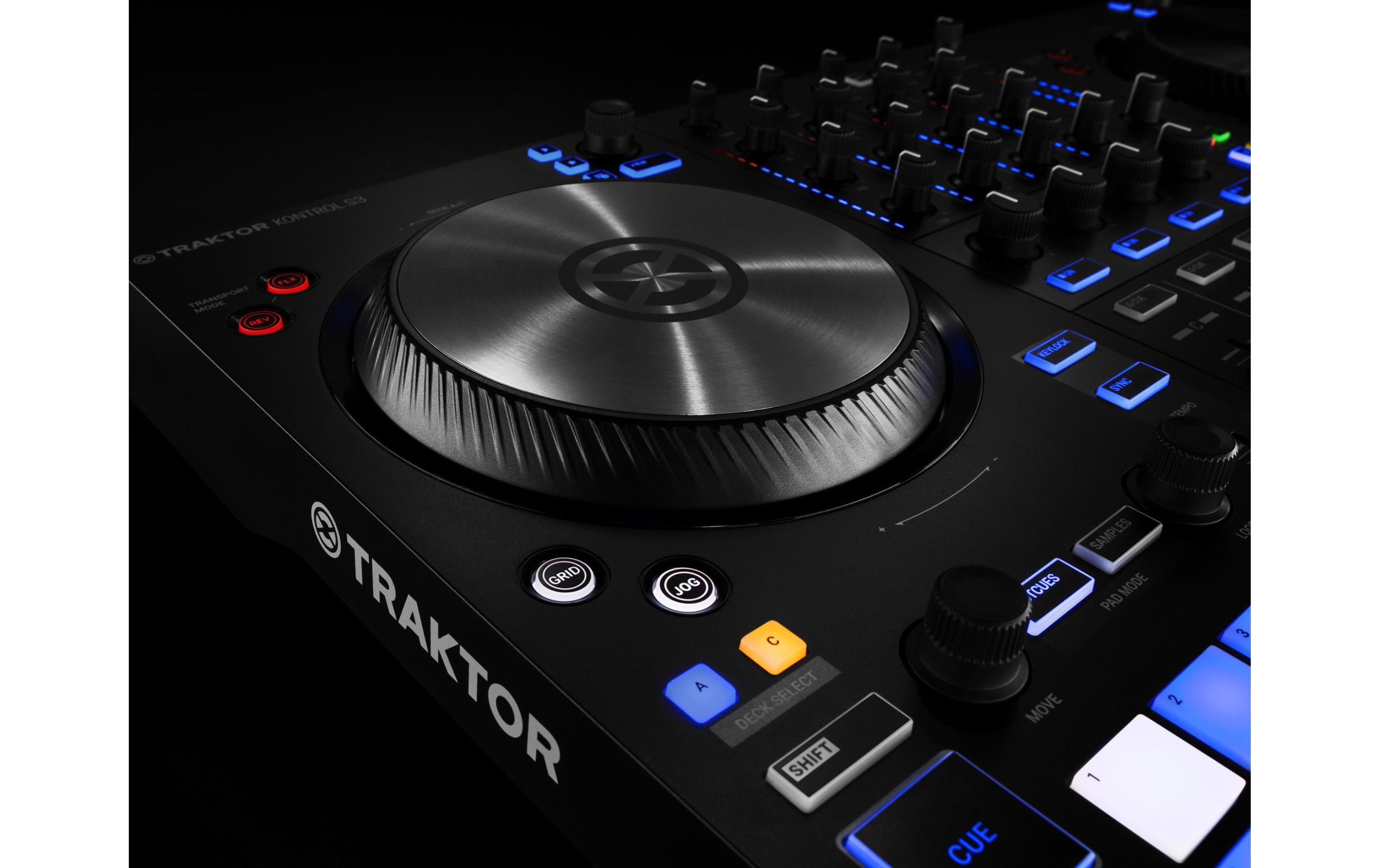 DJ-Controller Traktor Kontrol S3<br>4-Kanal DJ Controller mit Jog-Wheels