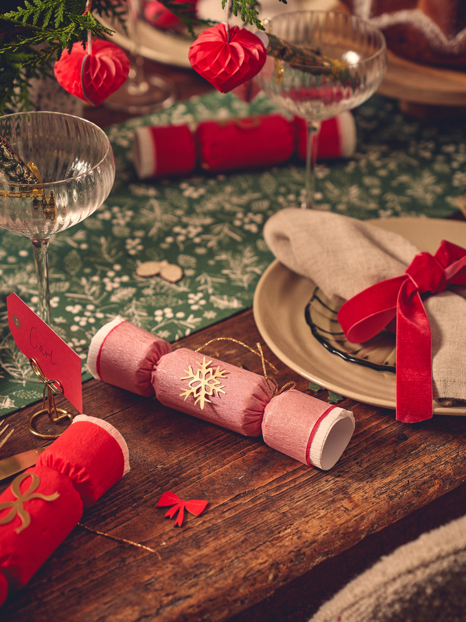 Dekorative juleknallerter | Papir. 4 stk. | Red