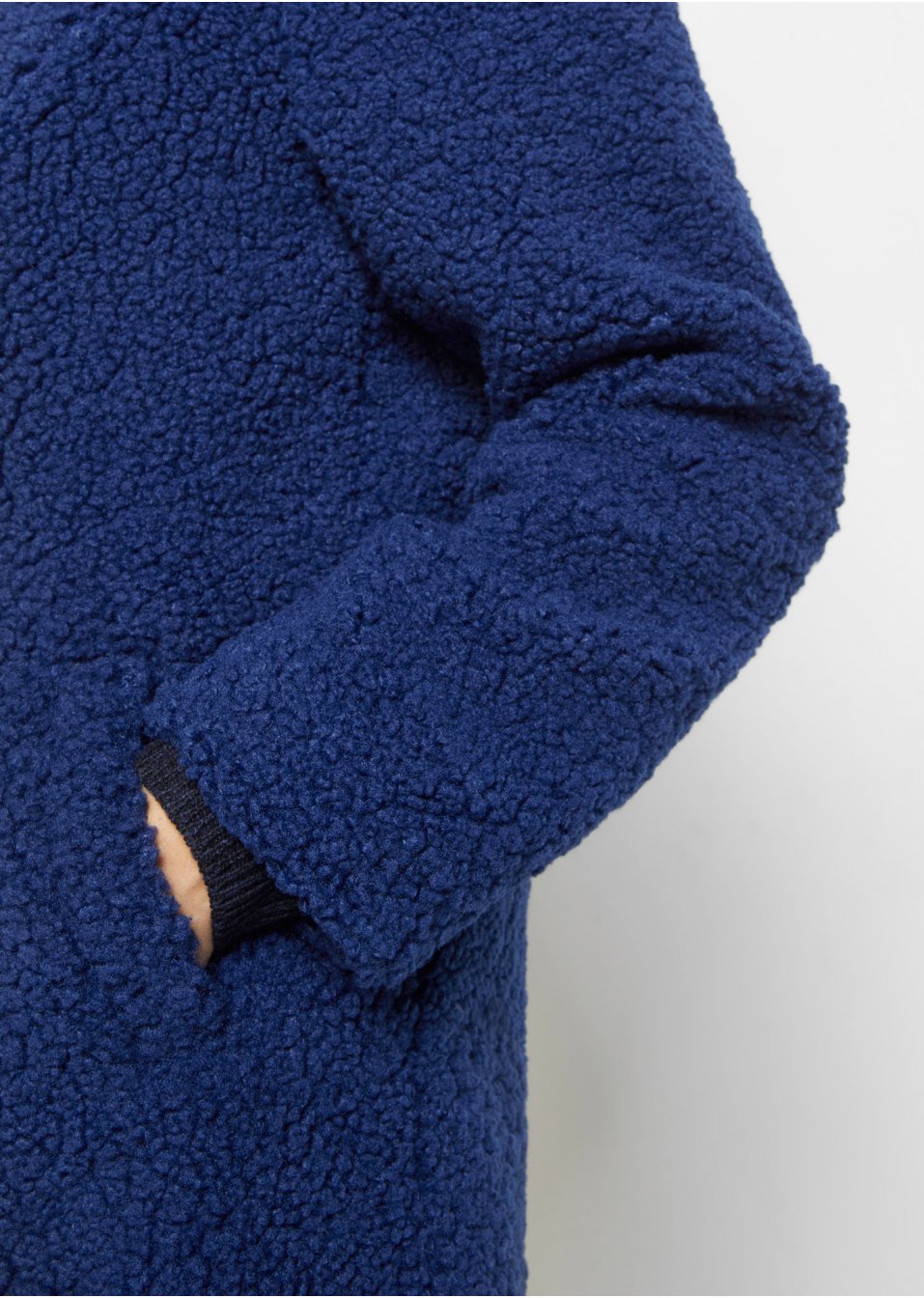 Veste en maille peluche à capuche