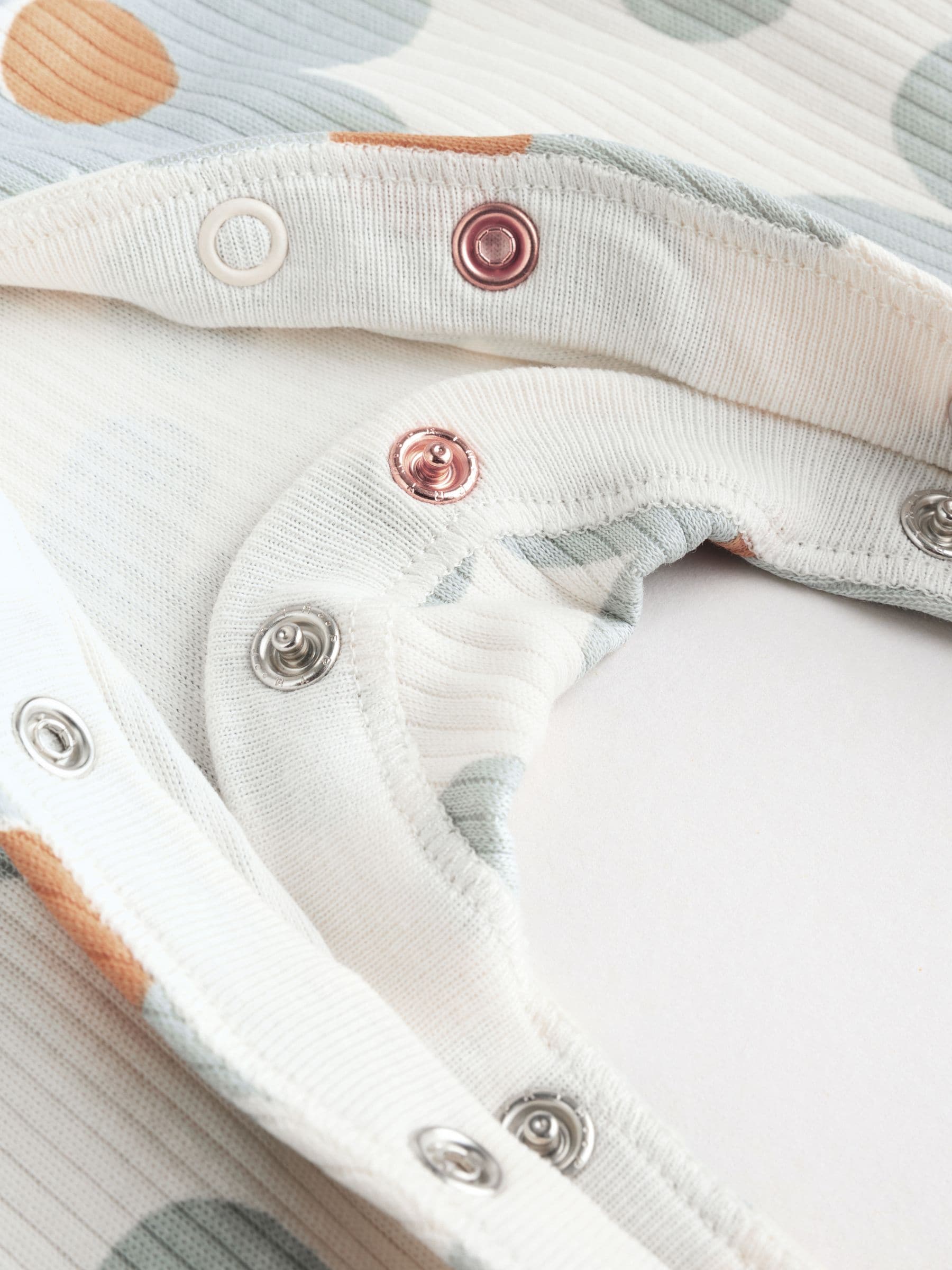 Saliegroen gebloemd - Verpakking van 5 babypyjama's (0 mnd-2 jr)