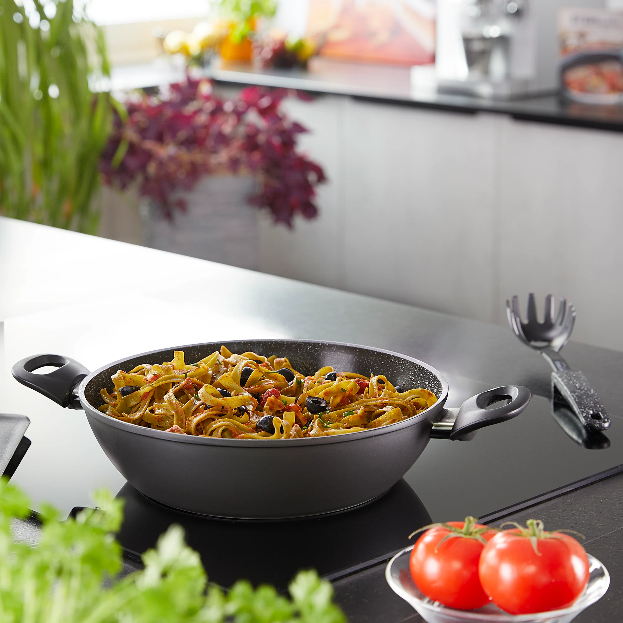 STONELINE® CERAMIC Servierpfanne 28 cm, Keramik-Beschichtung, mit Aroma-Glasdeckel