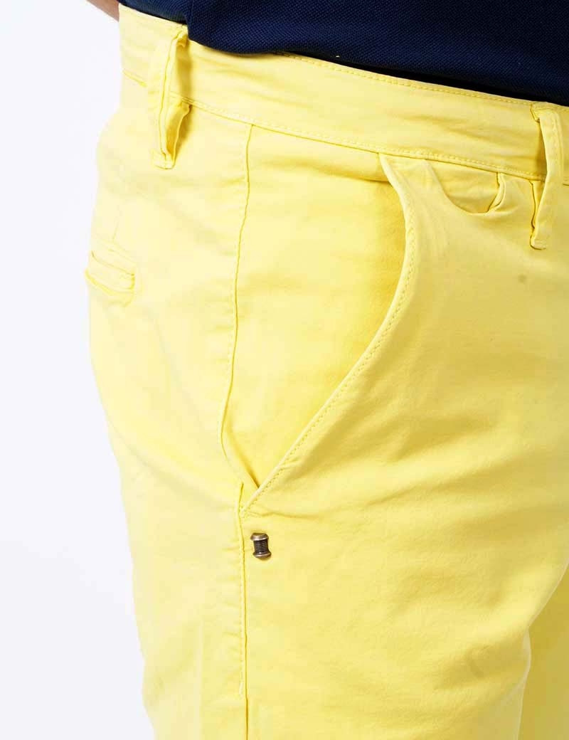 RECYCLED ART WORLD SHORT CHINO STRETCH YELLOW