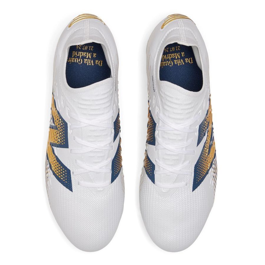 New Balance Tekela V4   Pro Low FG Endrick Rising - Doré/Blanc ÉDITION LIMITÉE