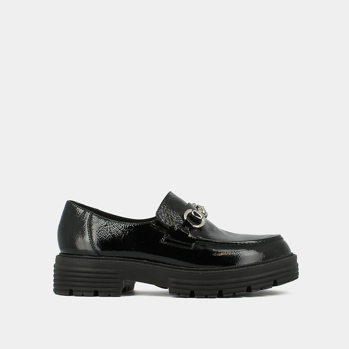 Mocassins à mors et semelles crantées  en vernis plissé noir