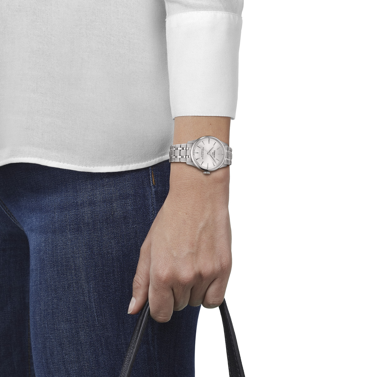 Montre TISSOT t-classic homme automatique bracelet acier gris