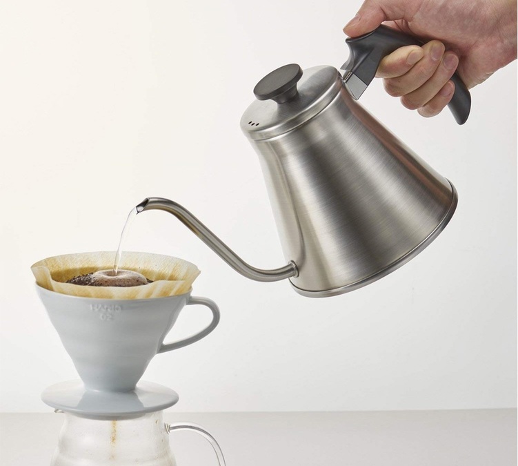 Bouilloire traditionnelle Hario V60 versante 800 ml Silver