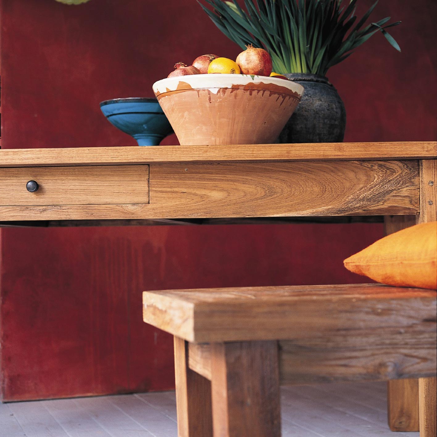 Holzbank aus recyceltem Teak, natur, B 250 cm, H 47 cm, L 35 cm von fischer's lagerhaus