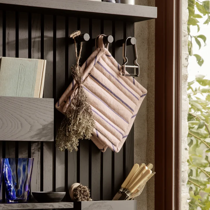 Ferm Living - Hale Topflappen, sand / schwarz (2er-Set)