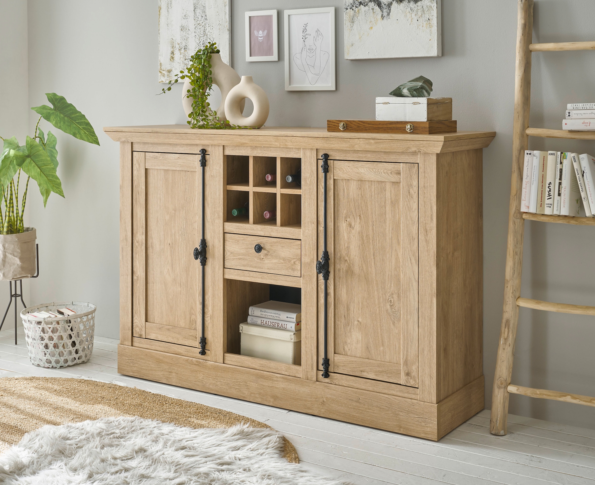 Home affaire Highboard »Cornwall, Kommode im Landhausstil, Schrank, Sideboard, Eiche Dekor« 1 Stk. tlg. verschnörkelte Metallgriffe, ausreichend Stauraum, 152 cm breit