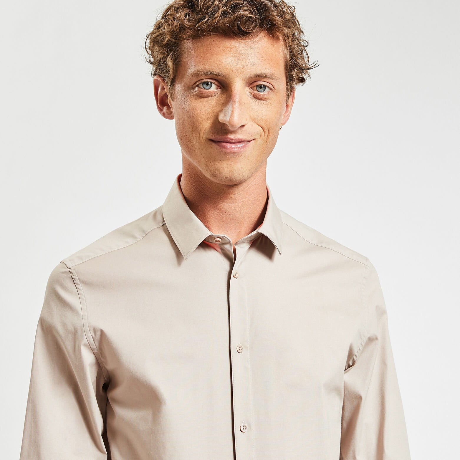 Chemise slim unie coton biologique stretch Ecru