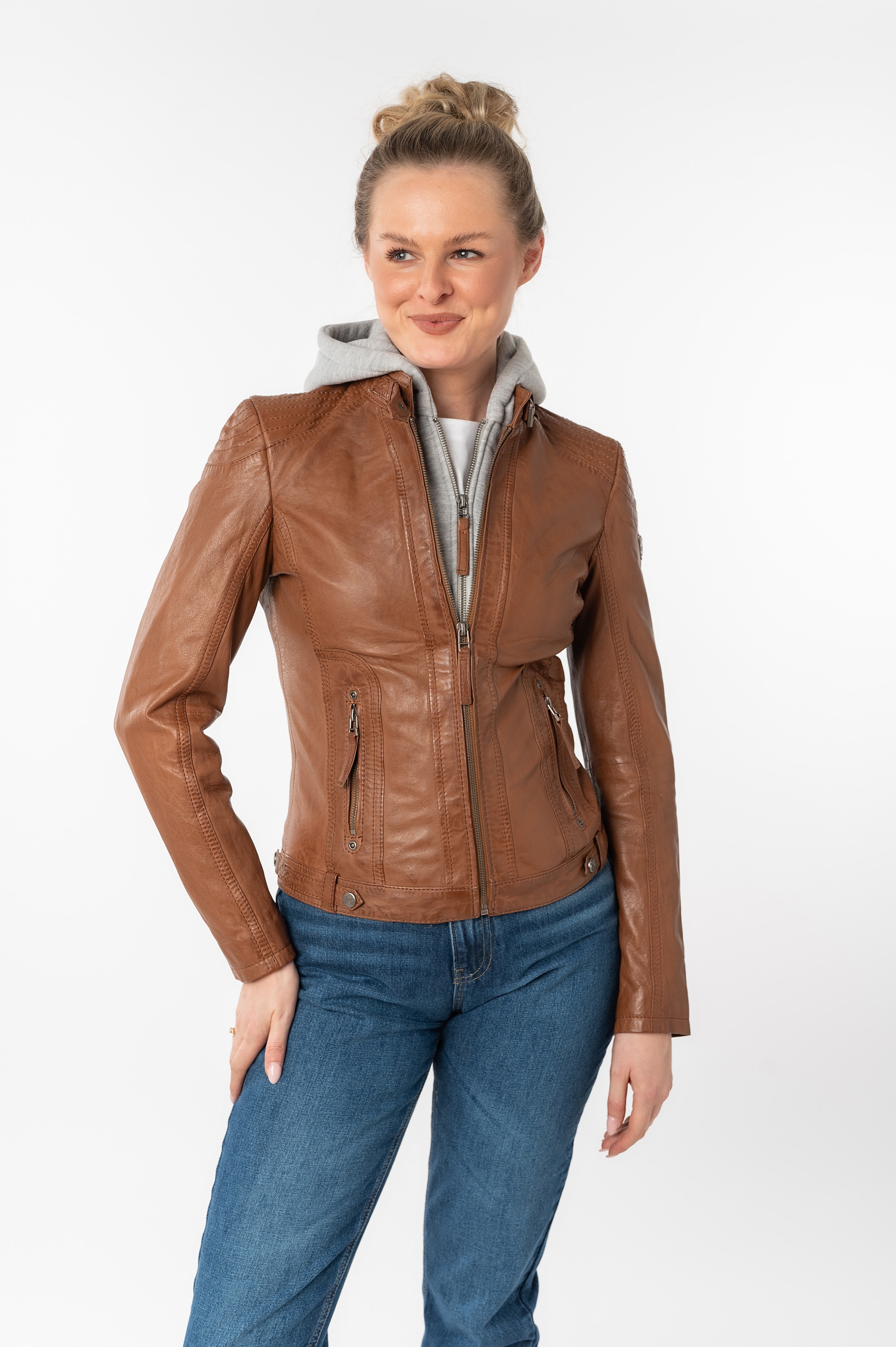 Mauritius Lederjacke »Junja« mit Kapuze mit abnehmbarem Kapuzen-Einsatz und aufwendigen Biker-Details