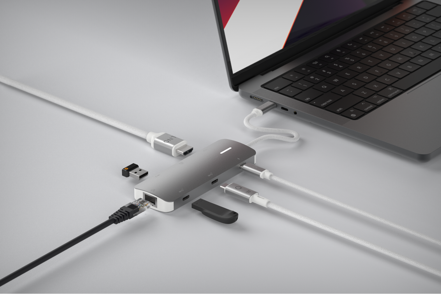 LINQ - 8in1 PRO 140W USB-C Multiport Hub
